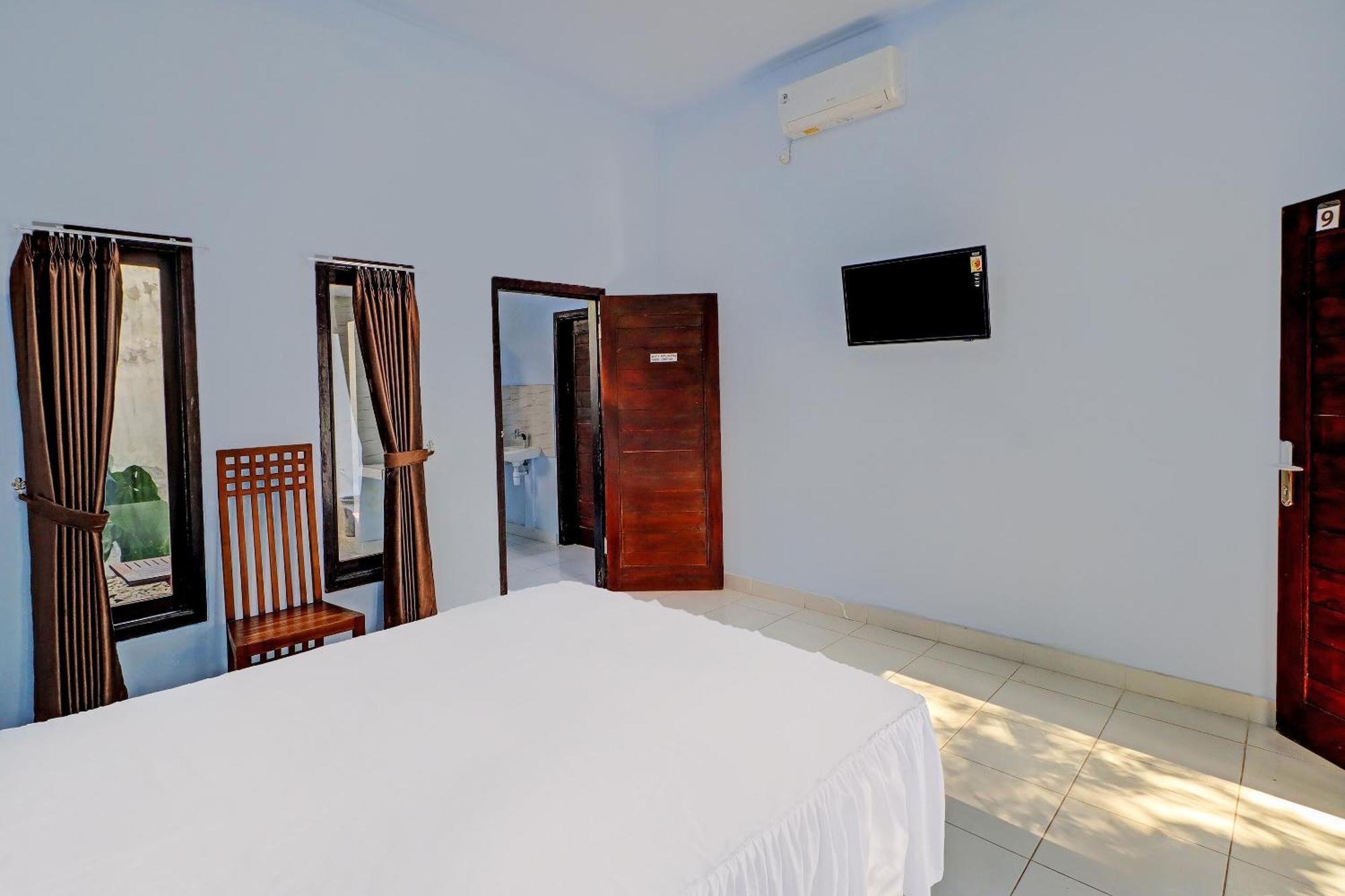 Oyo 92401 Hotel Mustika Negara  Esterno foto