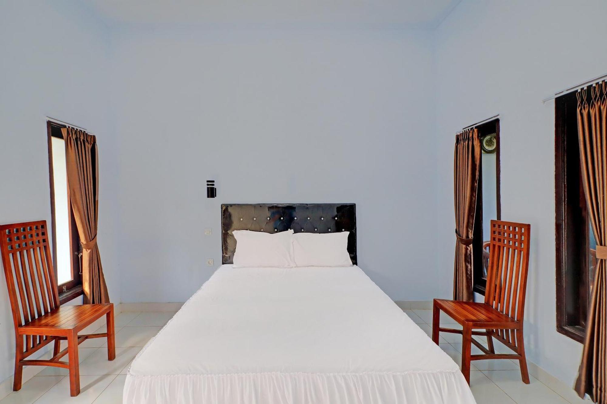 Oyo 92401 Hotel Mustika Negara  Esterno foto