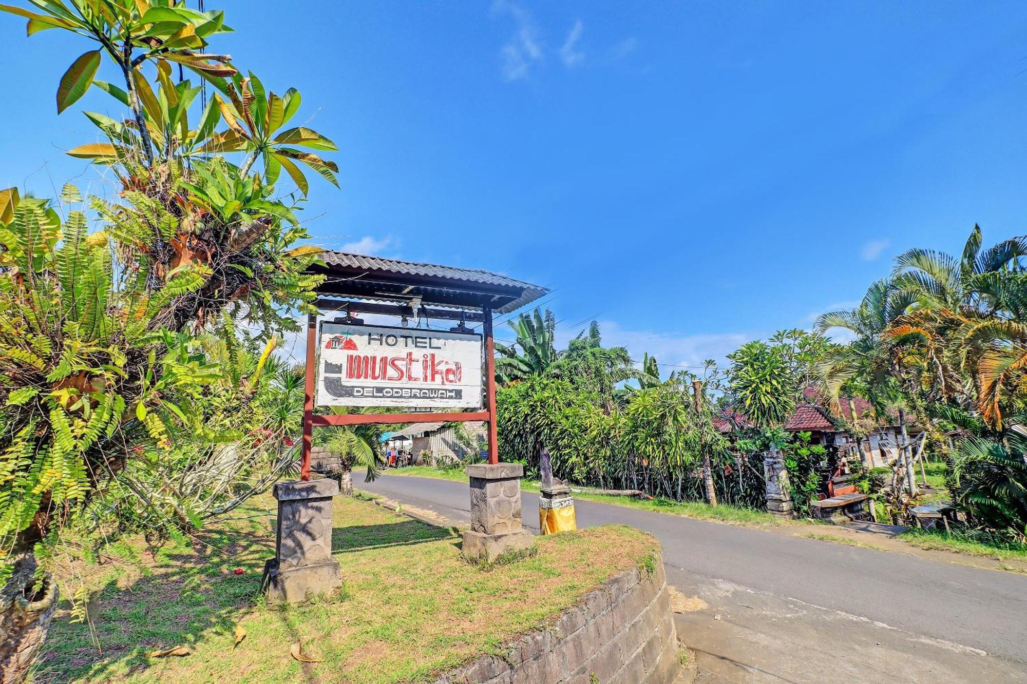 Oyo 92401 Hotel Mustika Negara  Esterno foto